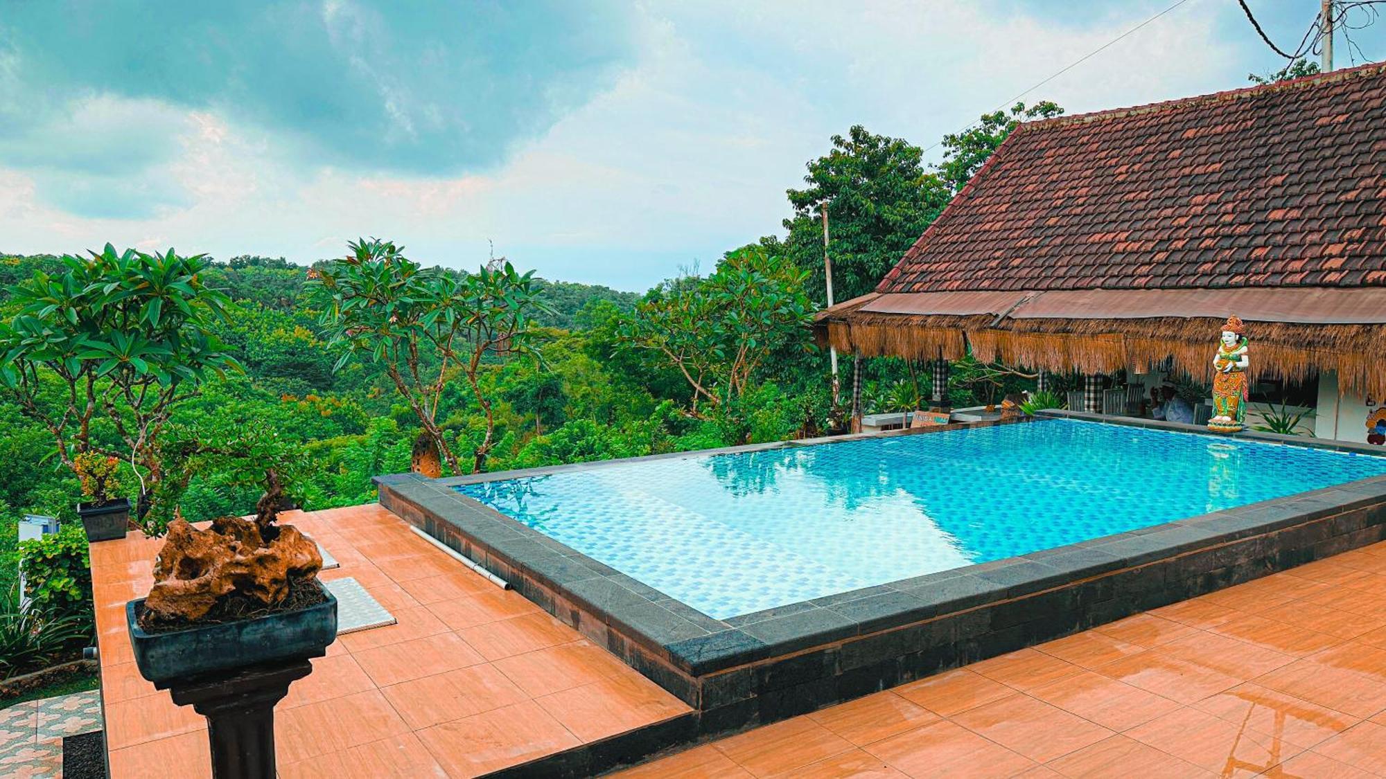 Penida Hills Hostel Batununggul Extérieur photo